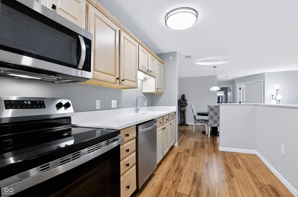 6509 Emerald Hill Court #102 Indianapolis, IN 46237