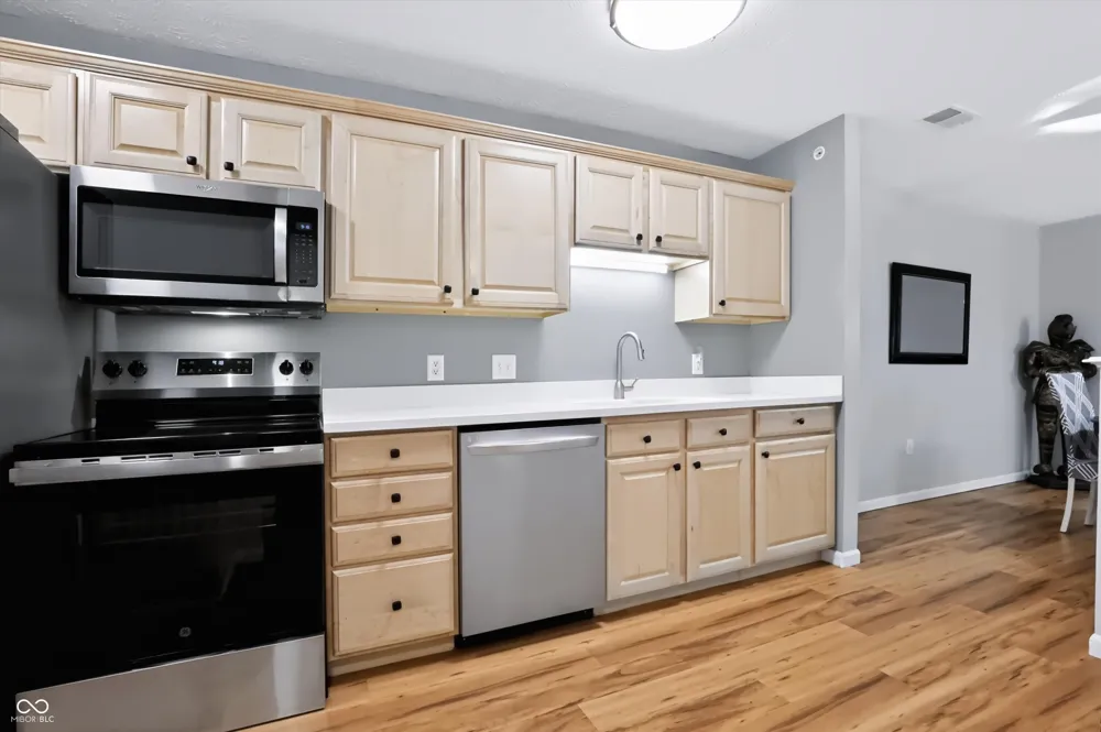 6509 Emerald Hill Court #102 Indianapolis, IN 46237