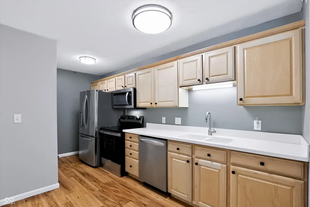 6509 Emerald Hill Court #102 Indianapolis, IN 46237