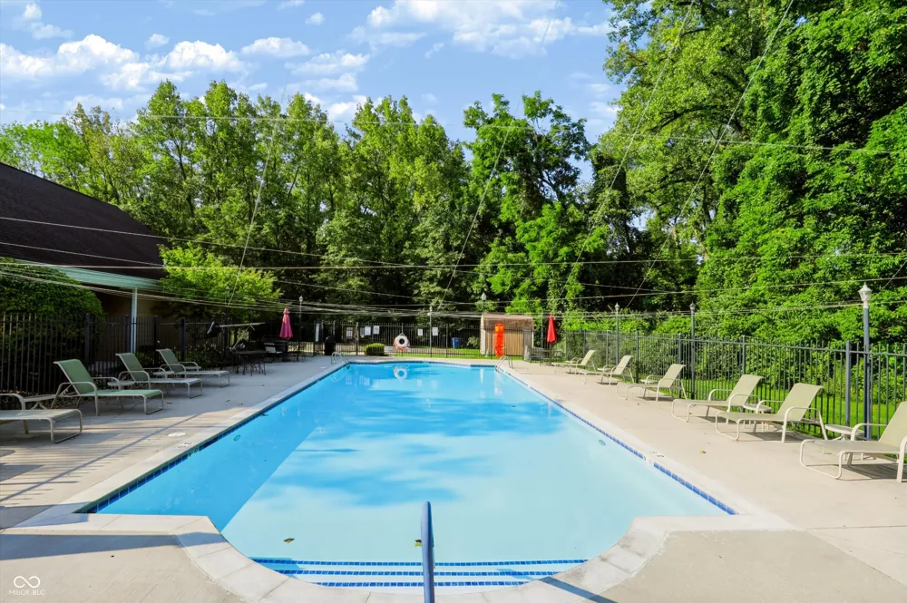 6509 Emerald Hill Court #102 Indianapolis, IN 46237