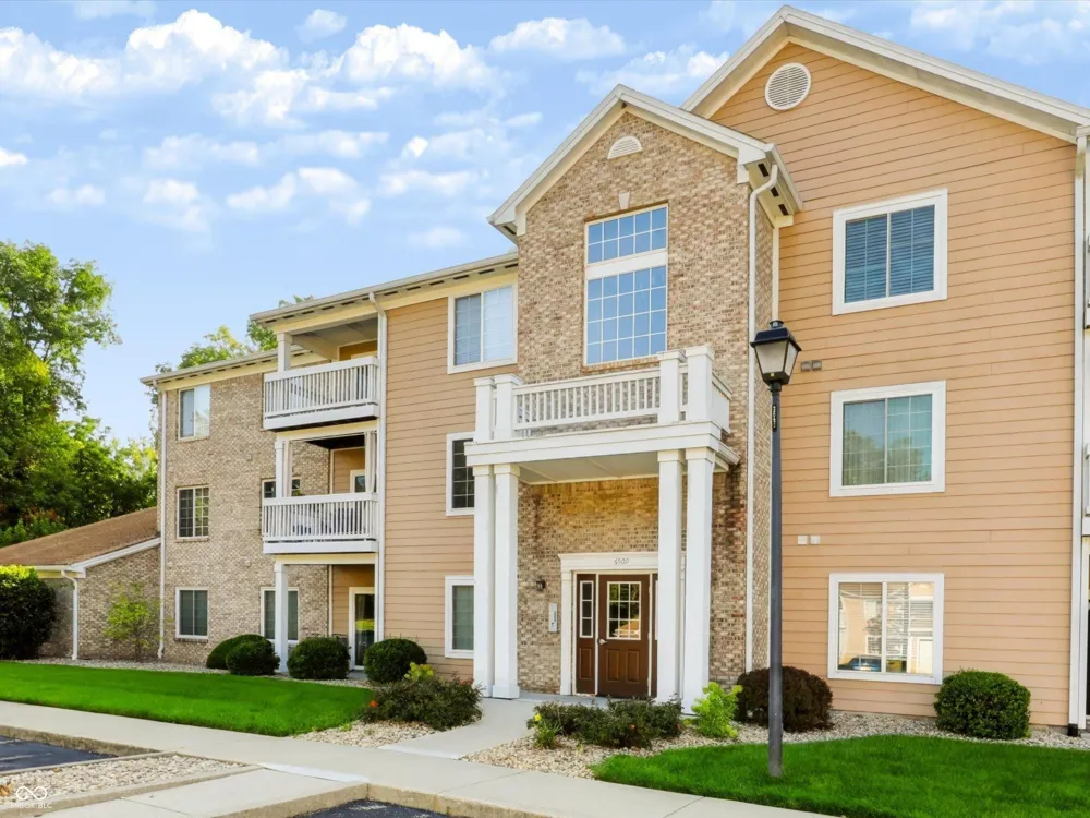 6509 Emerald Hill Court #102 Indianapolis, IN 46237