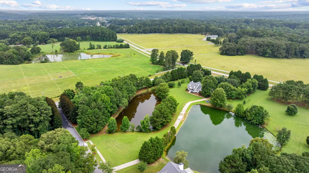 10 Highland Park DR Sharpsburg, GA 30277