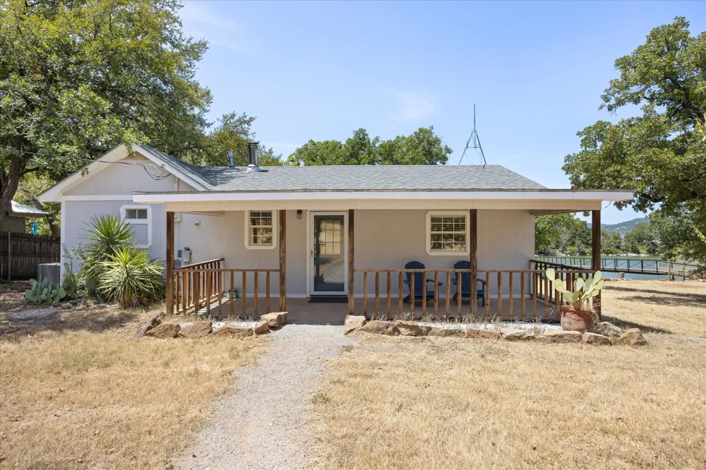 1516 Lakeview Drive Palo Pinto, TX 76484