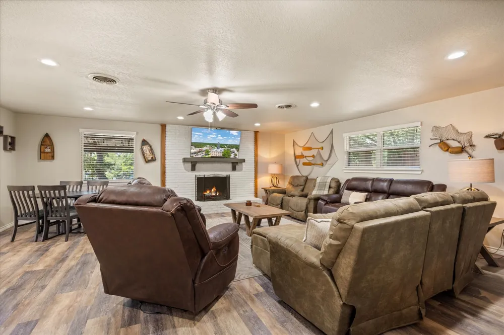 1516 Lakeview Drive Palo Pinto, TX 76484