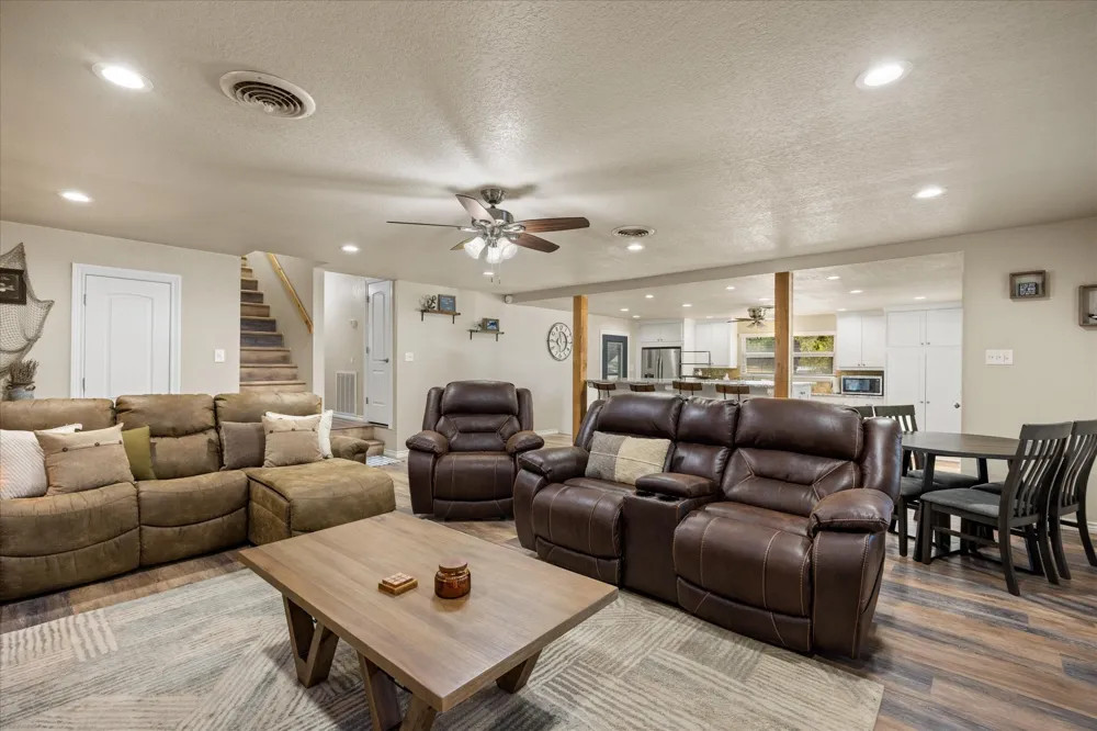 1516 Lakeview Drive Palo Pinto, TX 76484
