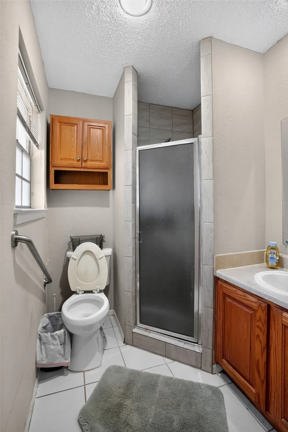 2125 Meadow Glen Irving, TX 75060
