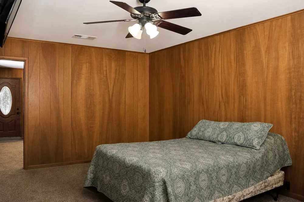 405 W Neely Avenue Comanche, TX 76442