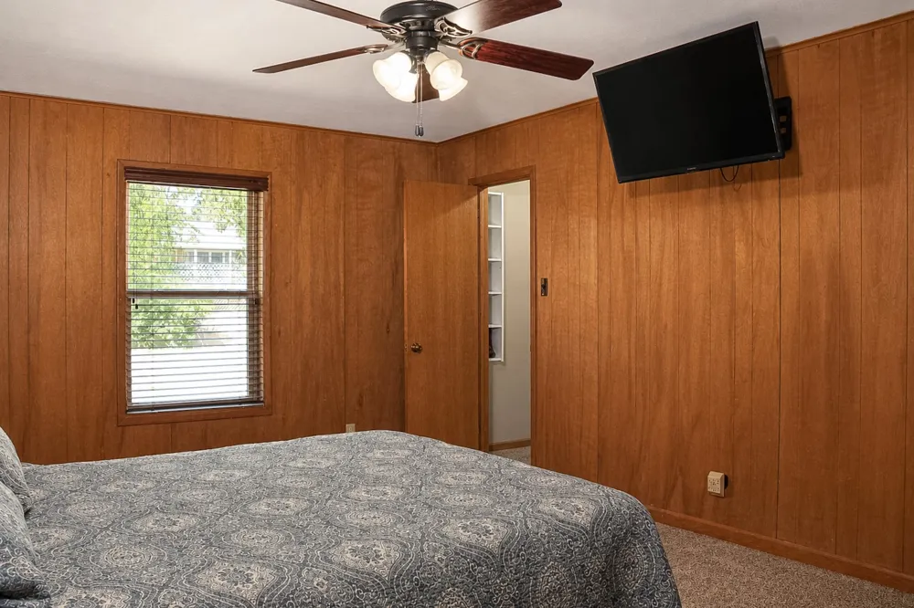 405 W Neely Avenue Comanche, TX 76442