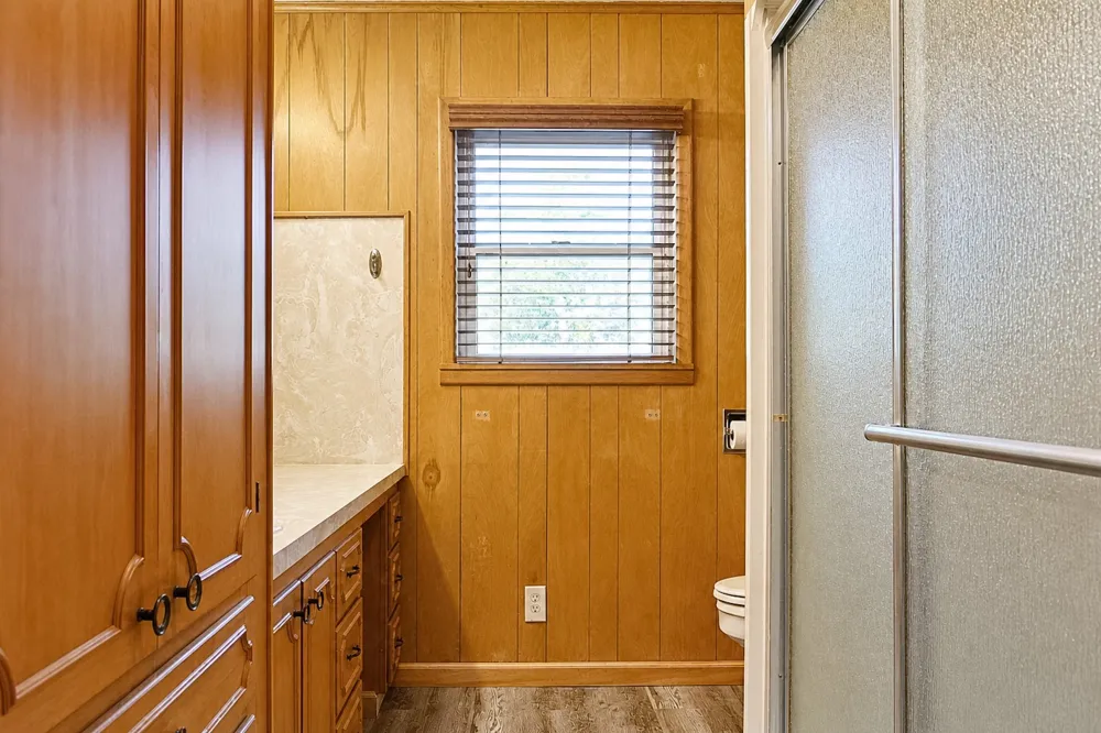 405 W Neely Avenue Comanche, TX 76442