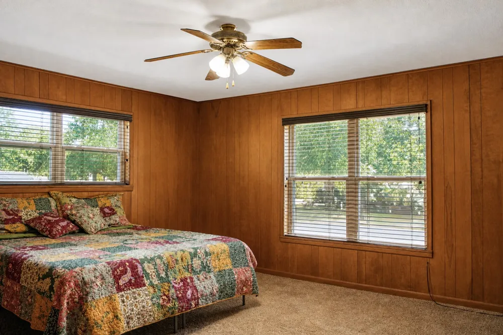405 W Neely Avenue Comanche, TX 76442
