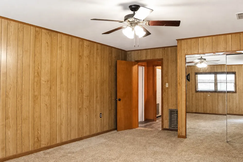 405 W Neely Avenue Comanche, TX 76442