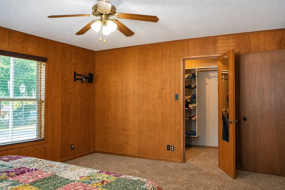 405 W Neely Avenue Comanche, TX 76442