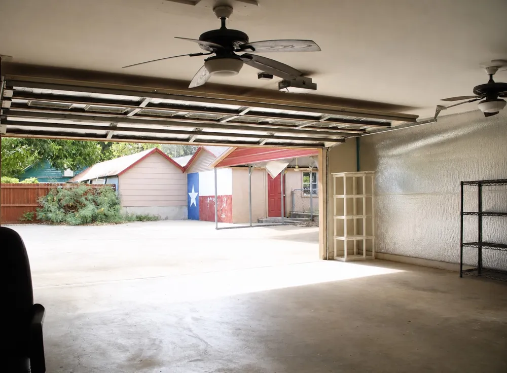 405 W Neely Avenue Comanche, TX 76442
