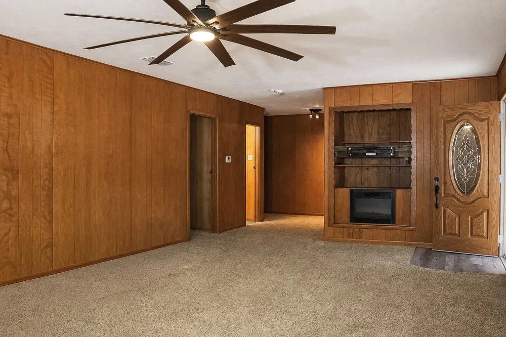 405 W Neely Avenue Comanche, TX 76442