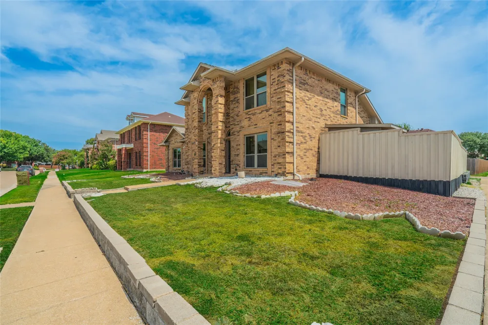 6802 Silver Lake Drive Rowlett, TX 75089