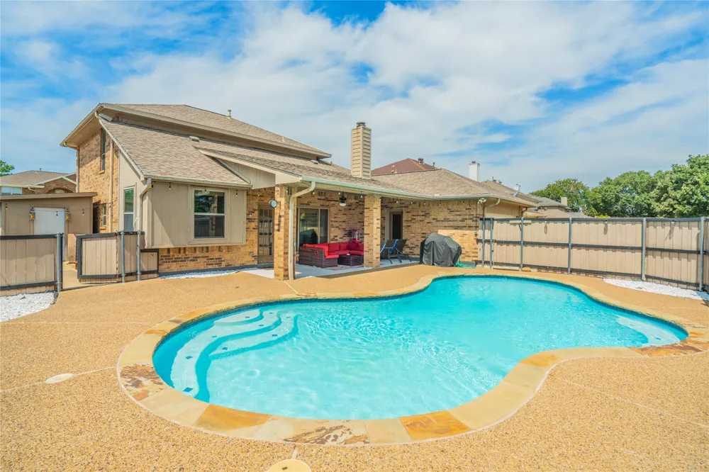 6802 Silver Lake Drive Rowlett, TX 75089