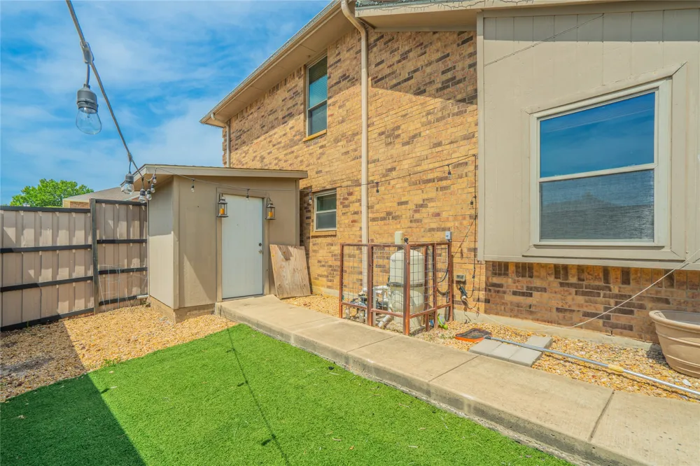 6802 Silver Lake Drive Rowlett, TX 75089
