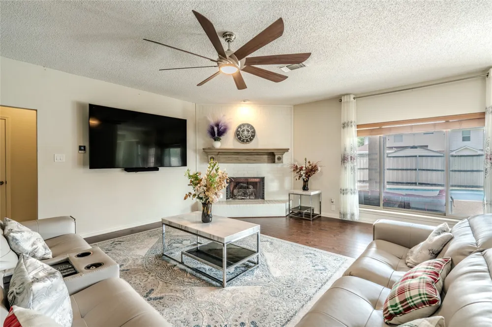 6802 Silver Lake Drive Rowlett, TX 75089
