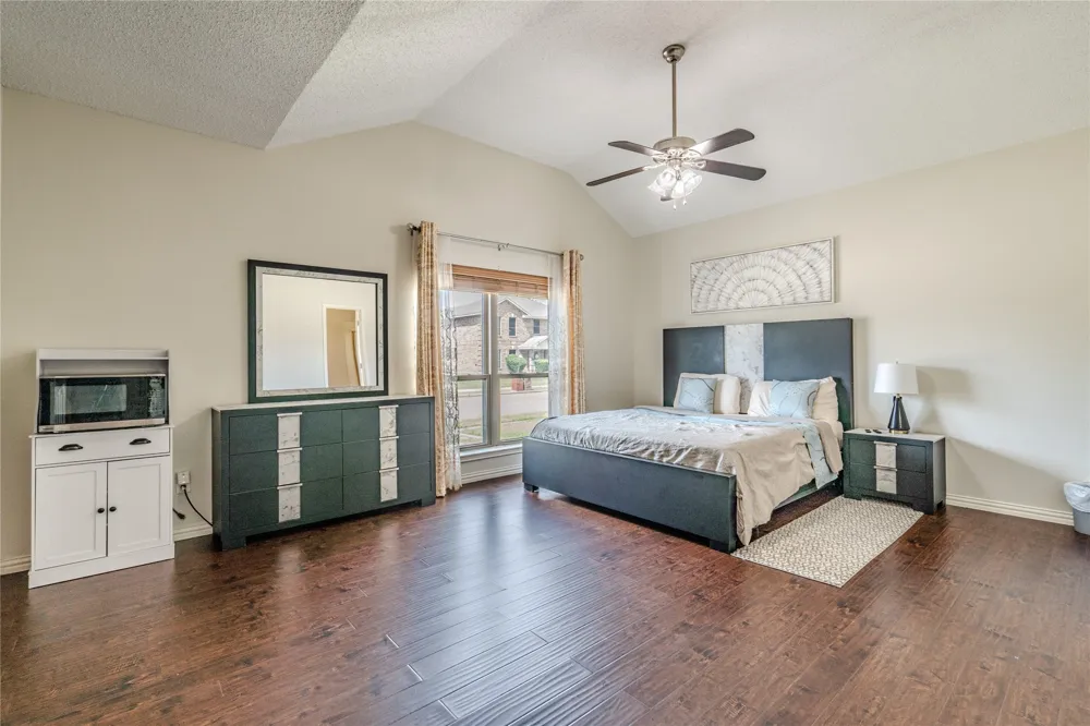 6802 Silver Lake Drive Rowlett, TX 75089
