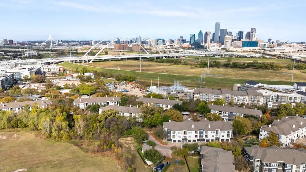 381 E Greenbriar Lane #1603 Dallas, TX 75203