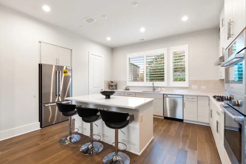 381 E Greenbriar Lane #1603 Dallas, TX 75203