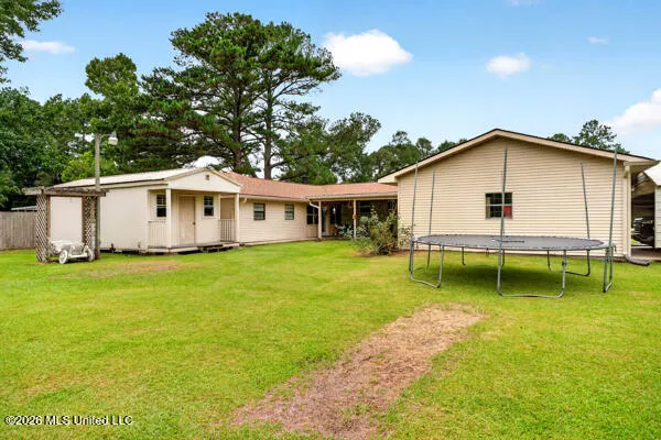 934 Ceasar Road Picayune, MS 39466