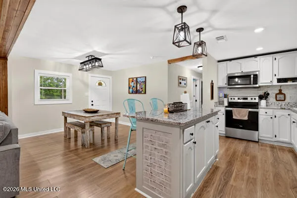 934 Ceasar Road Picayune, MS 39466