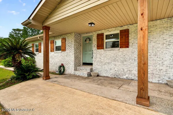 934 Ceasar Road Picayune, MS 39466