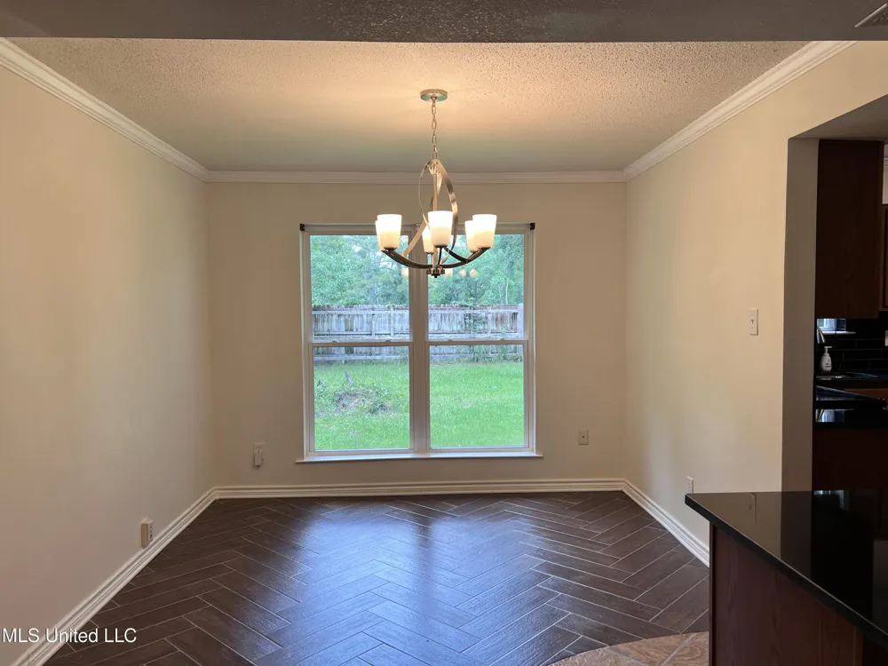 2418 Northridge Drive Gautier, MS 39553