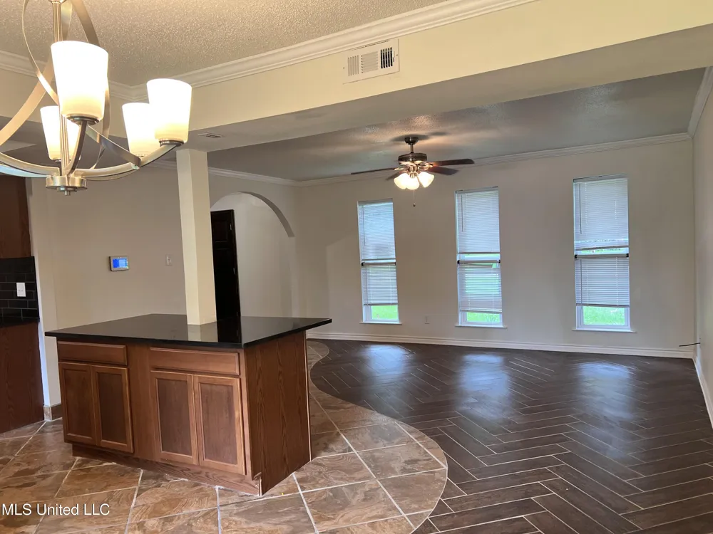 2418 Northridge Drive Gautier, MS 39553