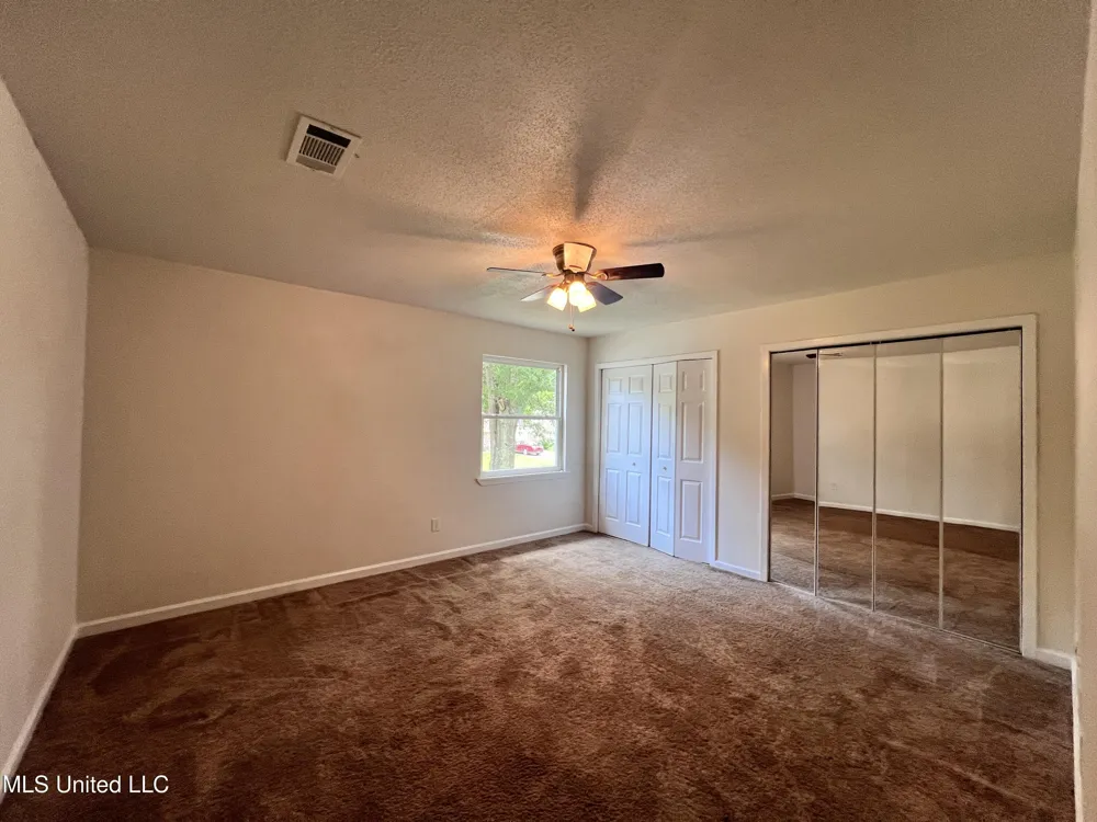 2418 Northridge Drive Gautier, MS 39553