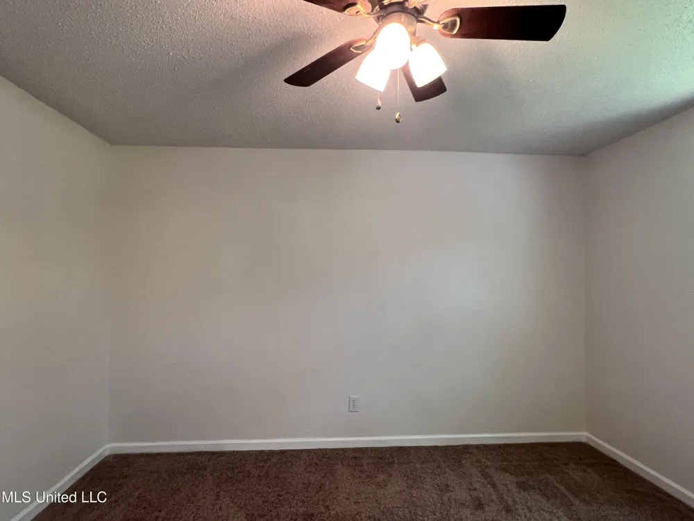 2418 Northridge Drive Gautier, MS 39553