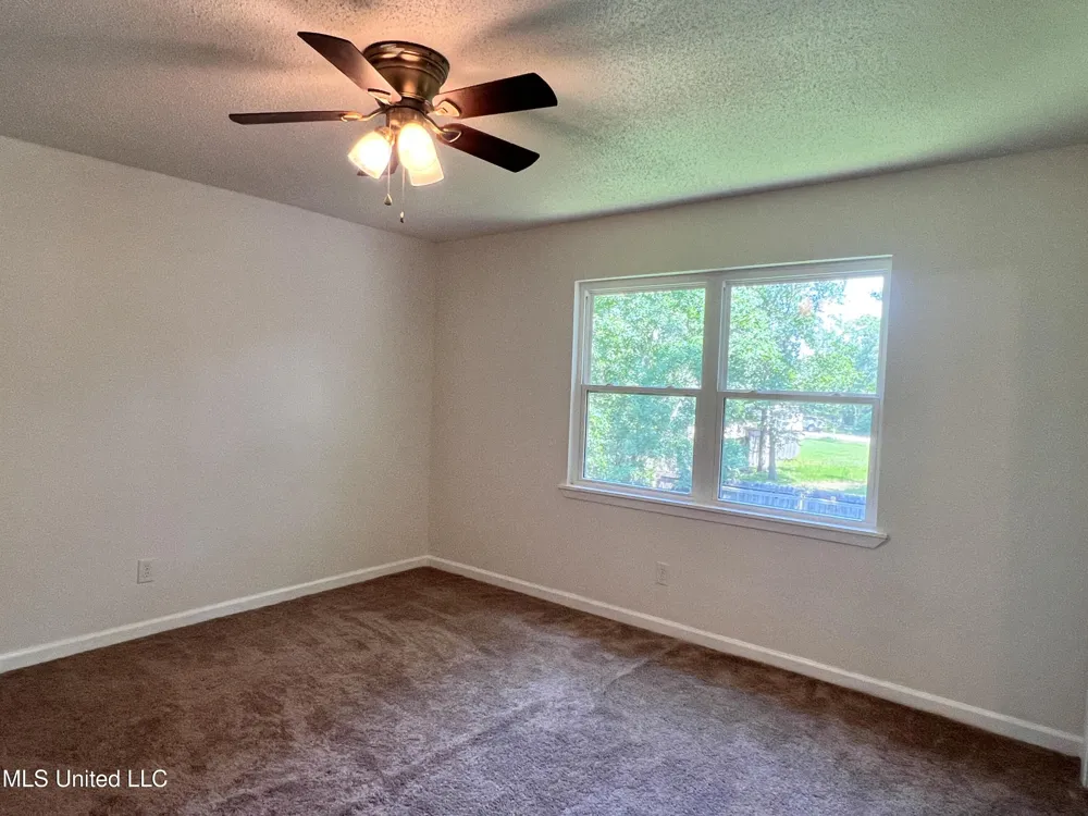 2418 Northridge Drive Gautier, MS 39553