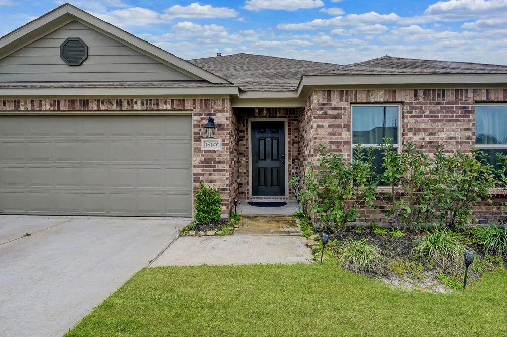 15127 Willow Tree Lane New Caney, TX 77357