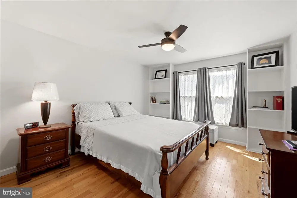 13328 JOHN MARSHALL HIGHWAY Linden, VA 22642