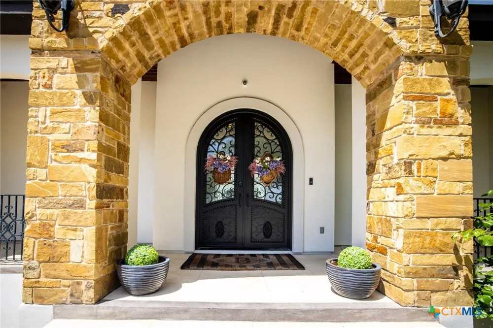 5723 Copper Forest New Braunfels, TX 78132