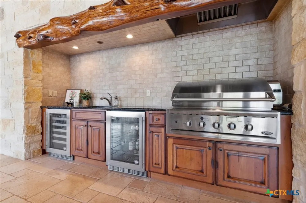 170 Goose Landing Way Harper, TX 78631