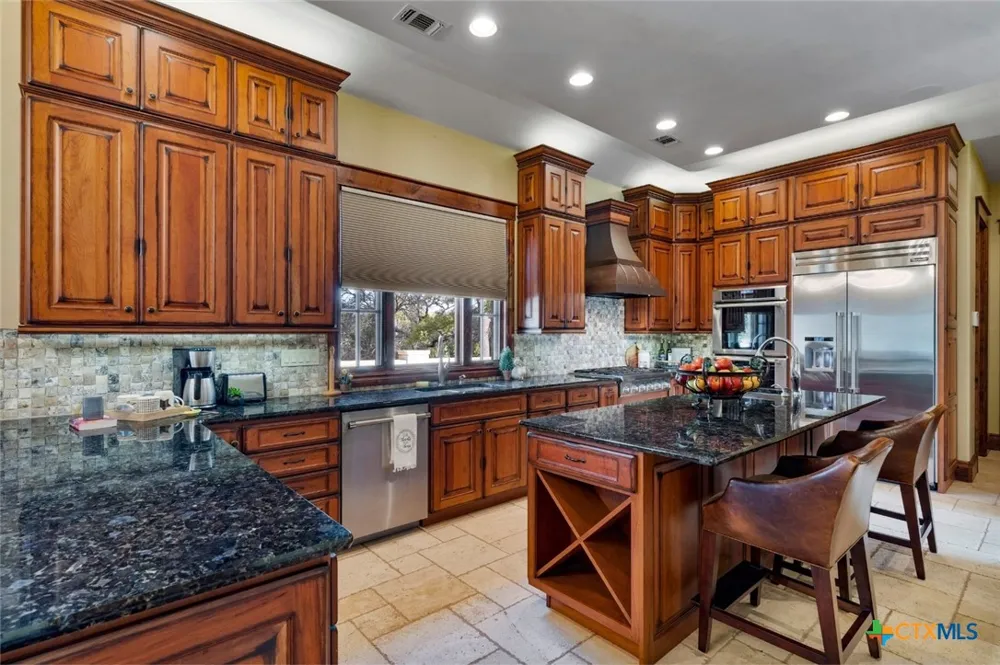 170 Goose Landing Way Harper, TX 78631