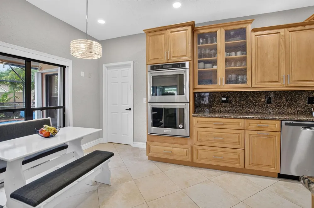 7658 SOLIMAR CIRCLE Boca Raton, FL 33433