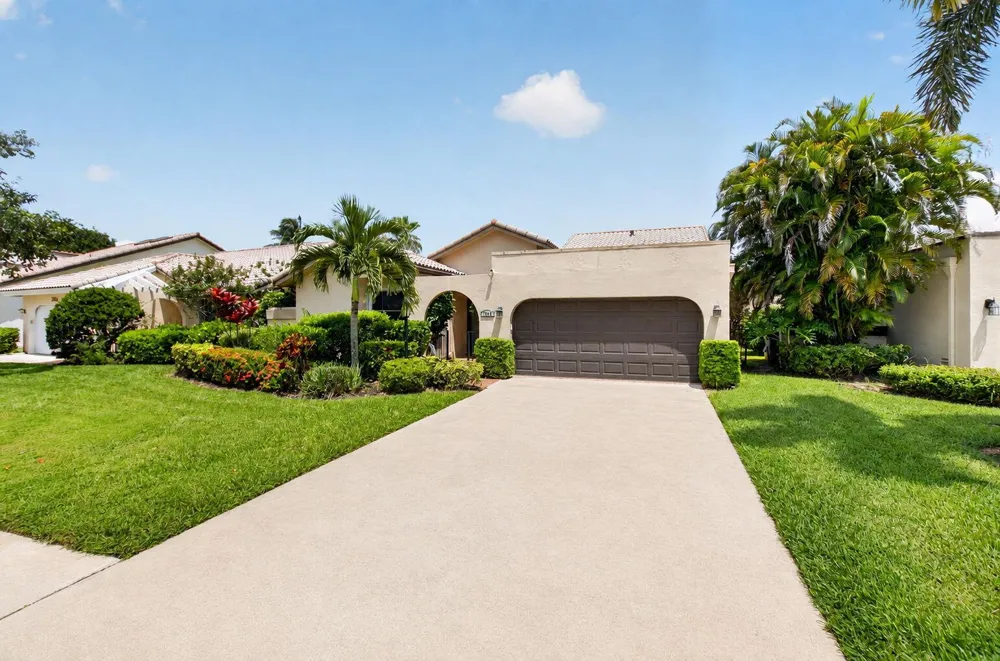 7658 SOLIMAR CIRCLE Boca Raton, FL 33433