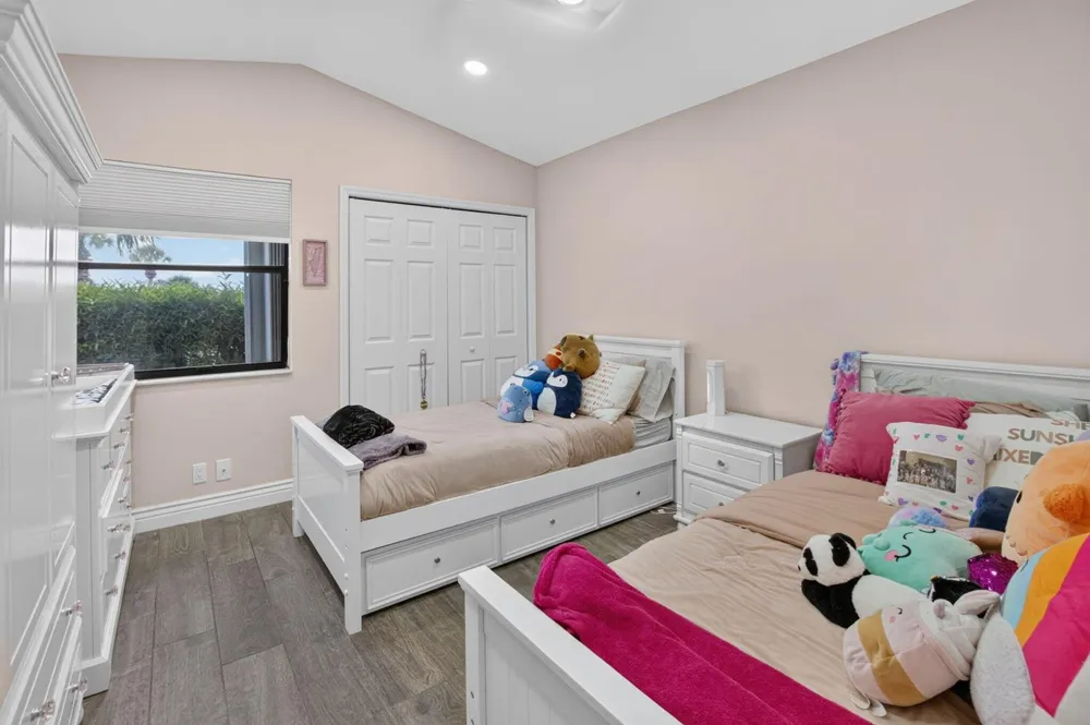 7658 SOLIMAR CIRCLE Boca Raton, FL 33433