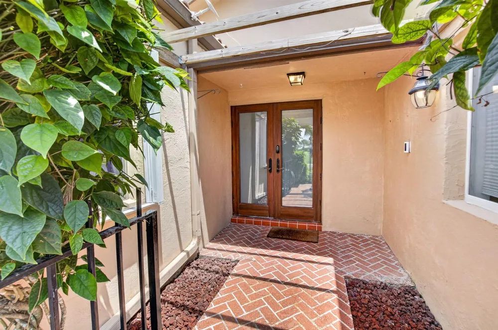 7658 SOLIMAR CIRCLE Boca Raton, FL 33433