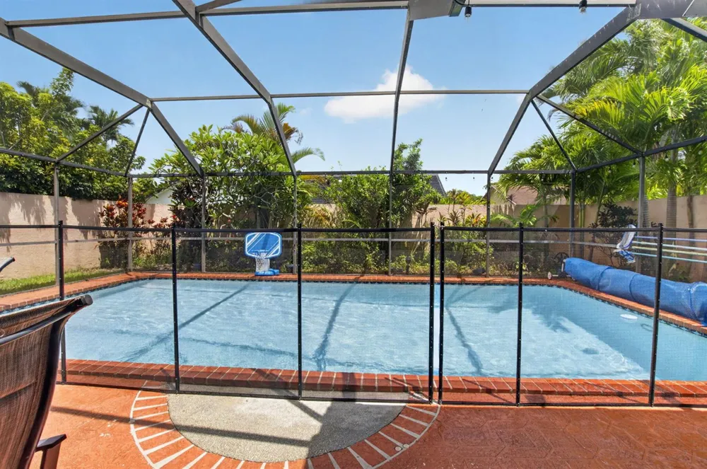 7658 SOLIMAR CIRCLE Boca Raton, FL 33433