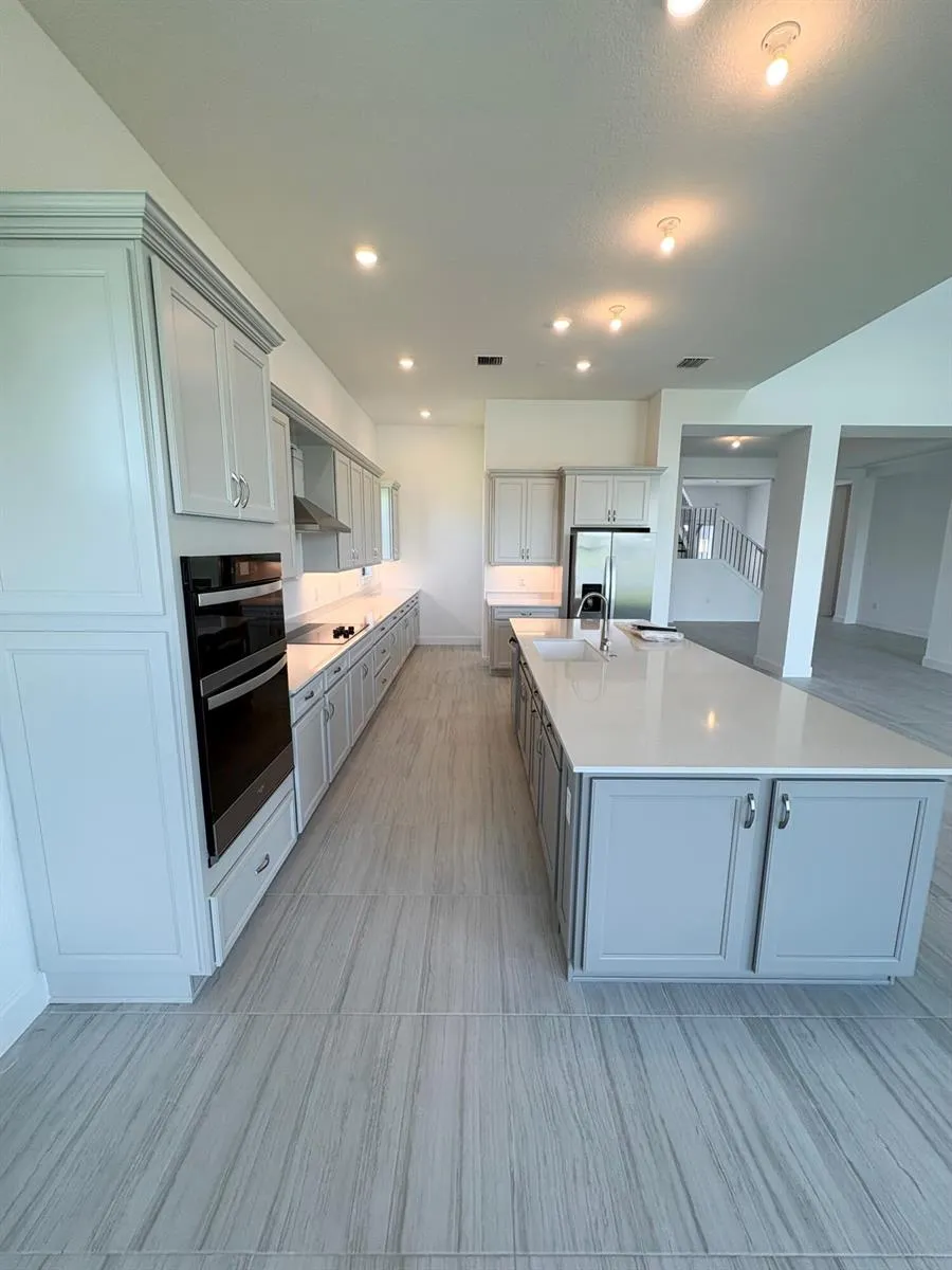 4951 Naugle Way #18 Livingston Davie, FL 33328