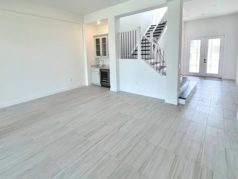 4951 Naugle Way #18 Livingston Davie, FL 33328