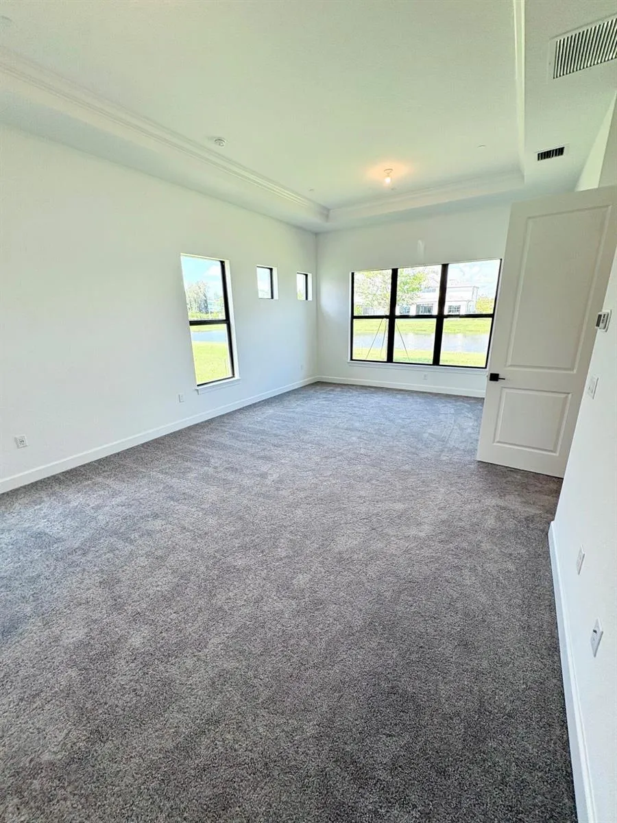 4951 Naugle Way #18 Livingston Davie, FL 33328