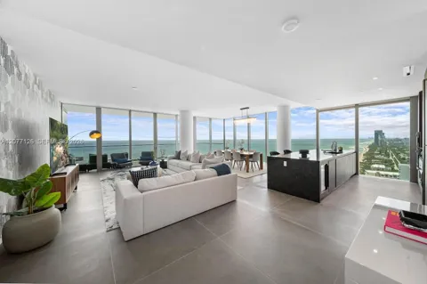 2000 S Ocean Dr #31B