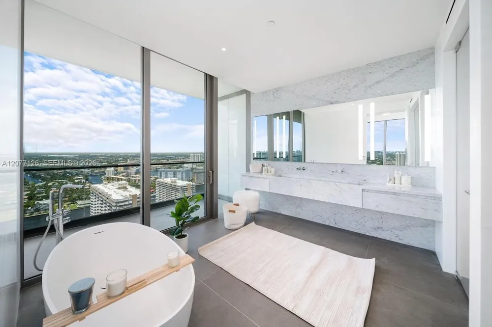 2000 S Ocean Dr #31B Hallandale Beach, FL 33009