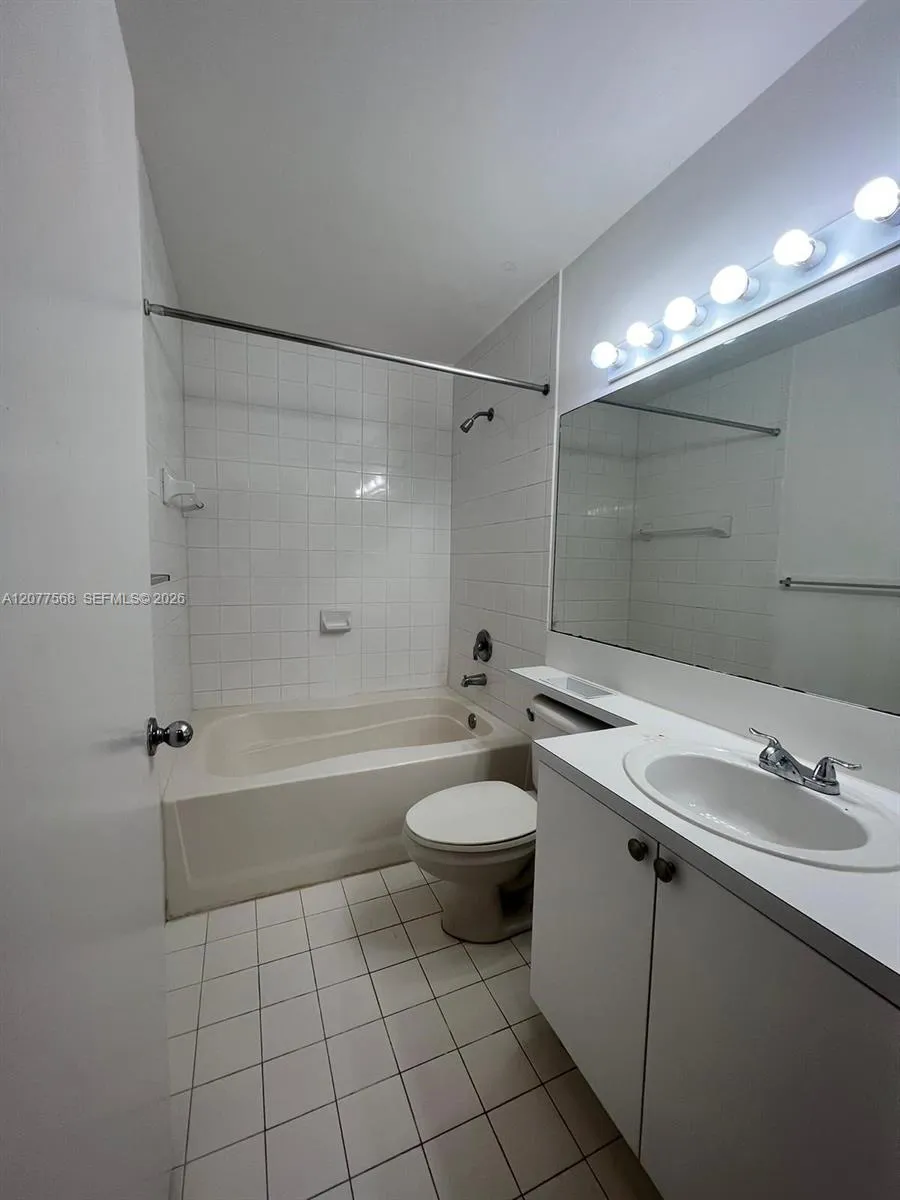 2173 Renaissance Blvd #201 Miramar, FL 33025