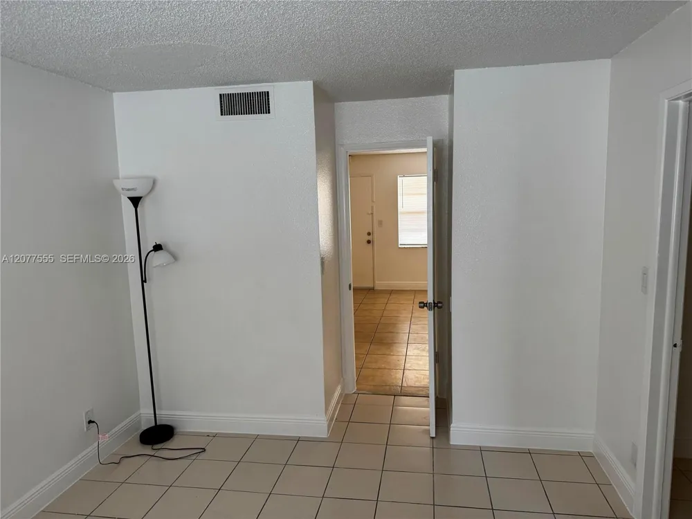 241 SE 9th Ave #203 Pompano Beach, FL 33060